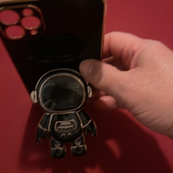 Iphone 11 pro max case - Picture 8 of 9